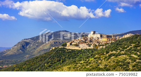 beautiful medieval villages of Italy - Sermoneta 75019982