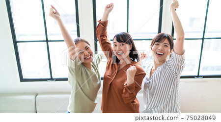 喜出望外的女人 75028049