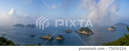 Daeso Bottle Island, Hallyeo Marine National Park, Geoje, Gyeongnam 75030124