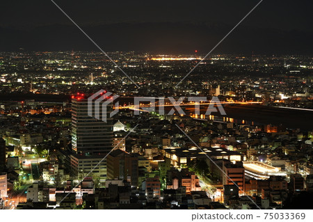 岐阜/金華山行車道的夜景 75033369