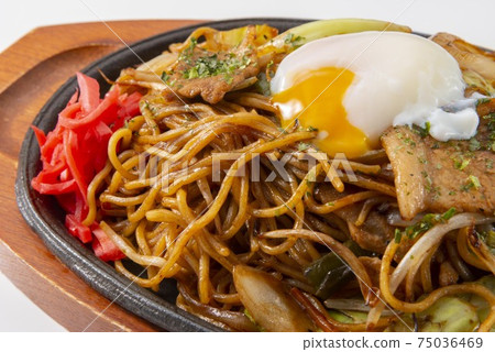 美味的炒麵和雞蛋 75036469