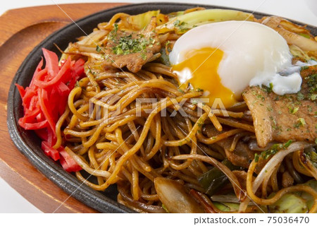 美味的炒麵和雞蛋 75036470