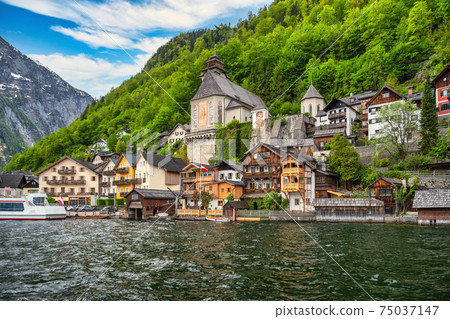 Hallstatt Austria, Nature landscape of Hallstatt village with lake and mountain Hallstatt Austria, Nature landscape of Hallstatt village with lake and mountain 75037147