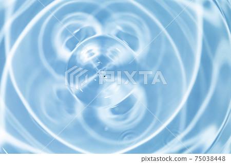 Water surface Water surface 75038448