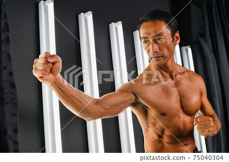Japanese businessman, muscular shirtless middle-aged man, image of a fighting man 75040304