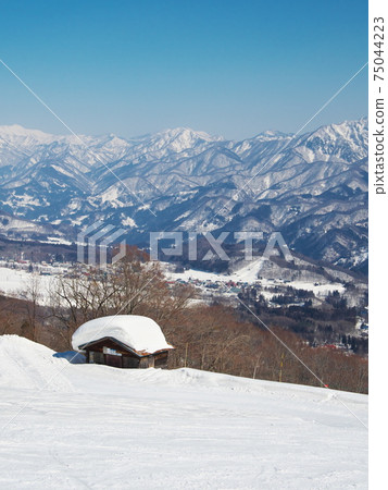 從白馬岩岳雪原子彈路線向妙高山看 75044223
