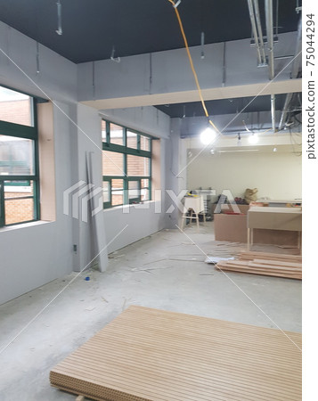 Construction site, construction, interior, space, woodwork, site, people 75044294