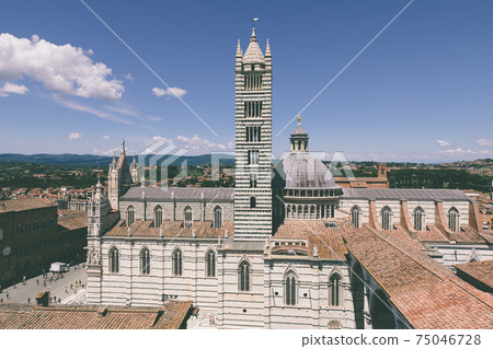 Panoramic view of exterior of Siena Cathedral (Duomo di Siena) Panoramic view of exterior of Siena Cathedral (Duomo di Siena) 75046728