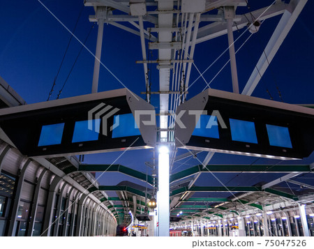 Narumi station surveillance camera 75047526