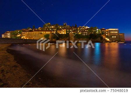 Island Sveti Stefan - Montenegro 75048019