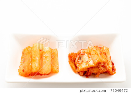 Assorted kimchi. (White plate / white background) 75049472