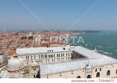Panoramic view of Venice city with historic buildings and coast Panoramic view of Venice city with historic buildings and coast 75049675