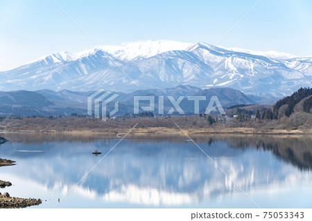 Mirage on Mt. Zao in winter 75053343