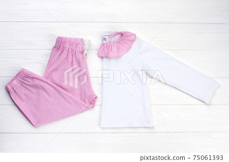 Girls' pajama jackets and pants 75061393