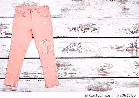 Teen girls modern summer trousers. 75061599