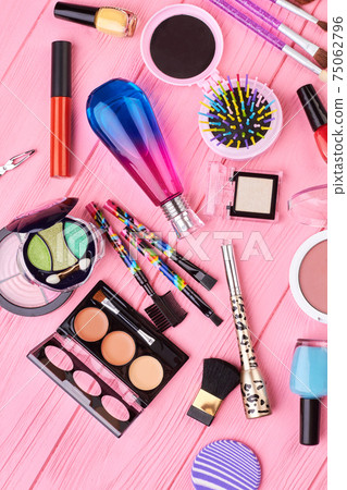 Fashion cosmetic makeup set. 75062796
