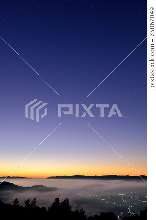 Sea of clouds in the Kameoka basin 75067049