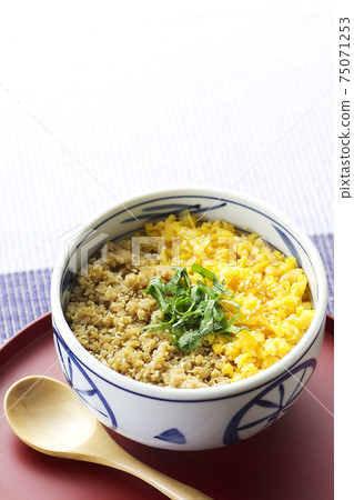 Meat miso soboro bowl 19 Meat miso soboro bowl 19 75071253