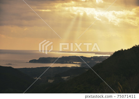 三重縣伊勢志摩市Pearl Road的景色 三重縣伊勢志摩市Pearl Road的景色 75071411