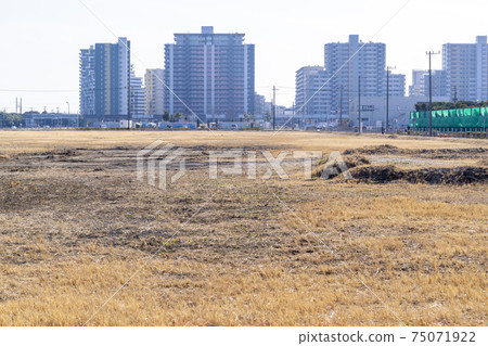 城市空置地 城市空置地 75071922