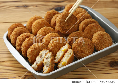 很多炸丸子 很多炸丸子 75072880