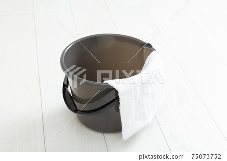 Wetch和bucket Wetch和bucket 75073752
