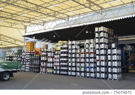 Beer wholesale company 75074075