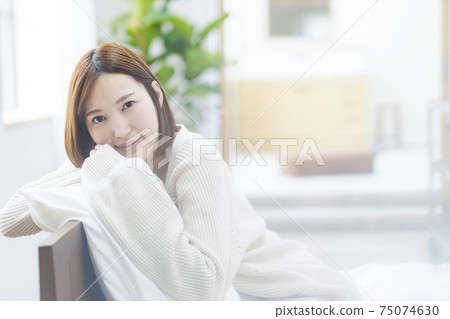Young woman beauty image Young woman beauty image 75074630