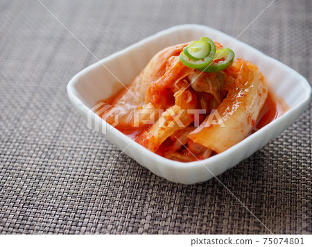 韓國傳統食品,高麗菜泡菜 韓國傳統食品,高麗菜泡菜 75074801