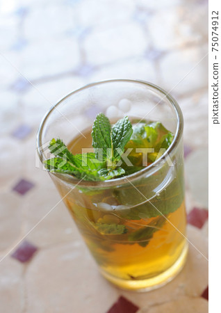 Herb tea Herb tea 75074912