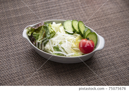 Salad I ate at home 75075676