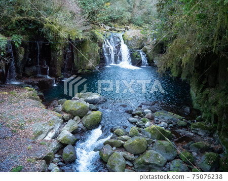 Kikuchi City, Kumamoto Prefecture, Kikuchi Gorge Tengu Ryugabuchi 75076238