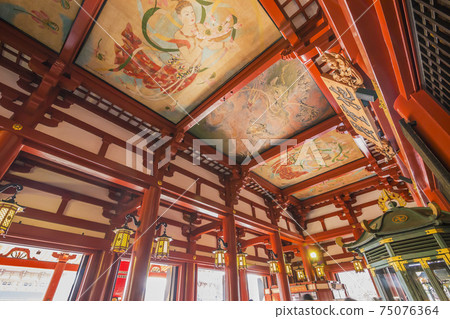 Hozomon main shrine Sensoji Temple blue sky 75076364