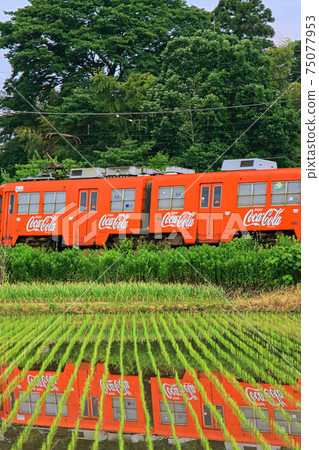Keifuku train 75077953