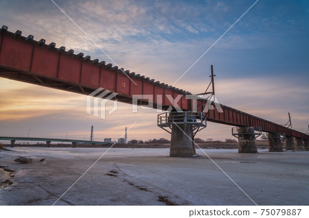 暮川暮色 暮川暮色 75079887