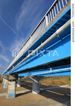 Nagareyama Bridge over the Edo River in winter 75083446