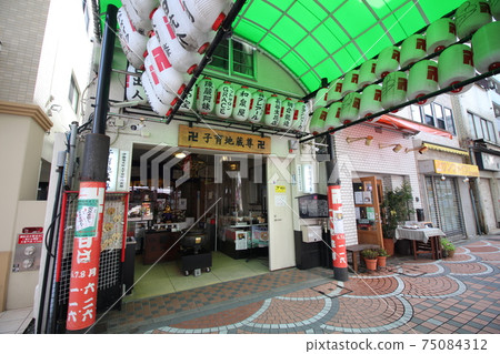 育兒地藏（16育兒地藏） 75084312