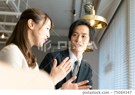 婚姻中的男人和女人 75084347