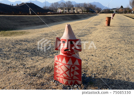 科芬王國群馬和霍多塔陵墓的花ani風景 75085330