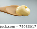 Melt custard 3 75086017