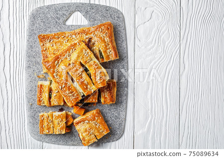 American vegetable puff pastry pie with cheese 75089634