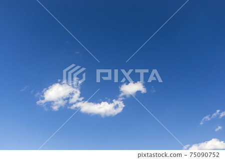 A clear sky with a single cloud A clear sky with a single cloud 75090752