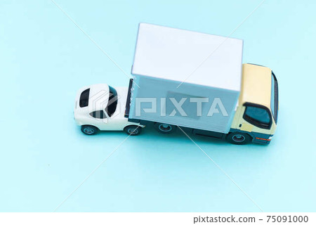 Traffic accident car breakdown Traffic accident car breakdown 75091000