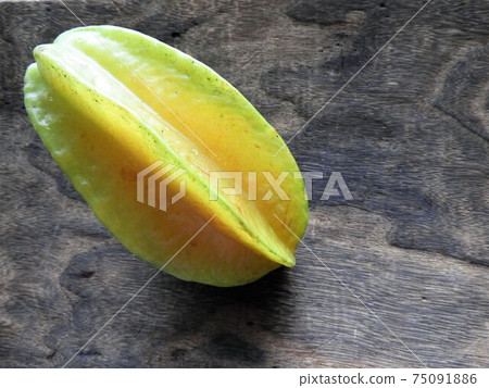 Star fruit Star fruit 75091886