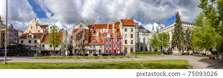 The Livu Square in Riga Old Town, Latvia The Livu Square in Riga Old Town, Latvia 75093026