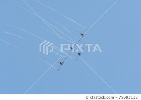 中國空軍J-10號8月1日飛行表演鑽石編隊 中國空軍J-10號8月1日飛行表演鑽石編隊 75093118