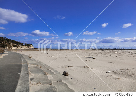 Maehama Beach, Takahagi City, Ibaraki Prefecture 75093486
