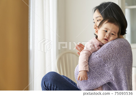 嬰兒，嬰兒，嬰兒，媽媽，家庭 75093536