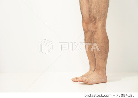 男的雙腿 男的雙腿 75094183