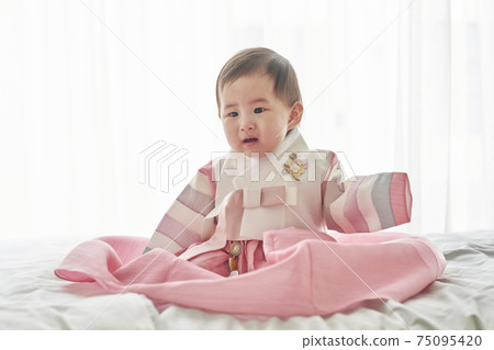 Infant, baby, baby Infant, baby, baby 75095420
